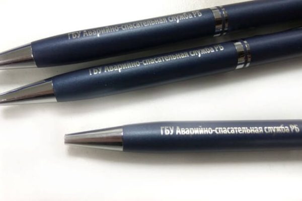 Брендированные карандаши с логотипом для офиса: инструмент корпоративной идентичности